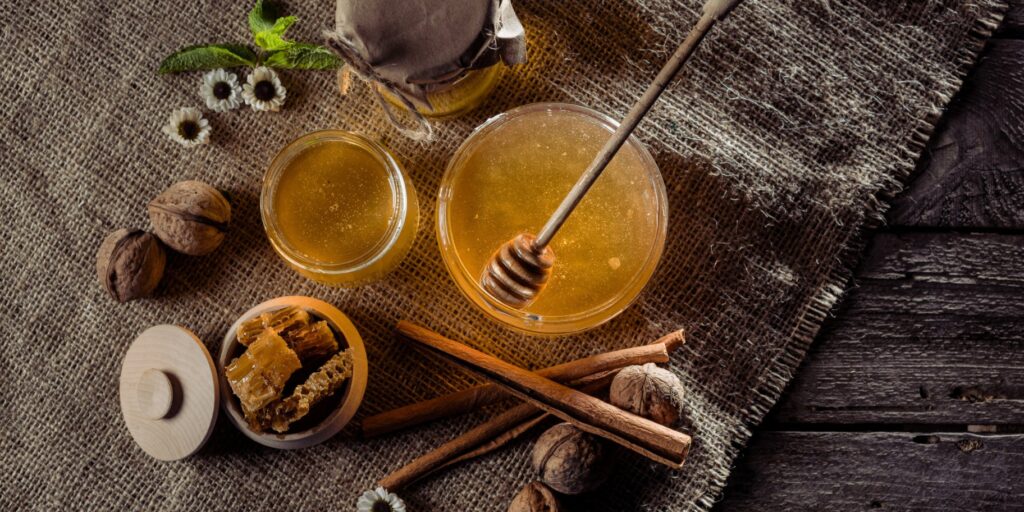 🥗 1. Energija iz narave: živila, ki podpirajo telesno vzdržljivost brez poživil